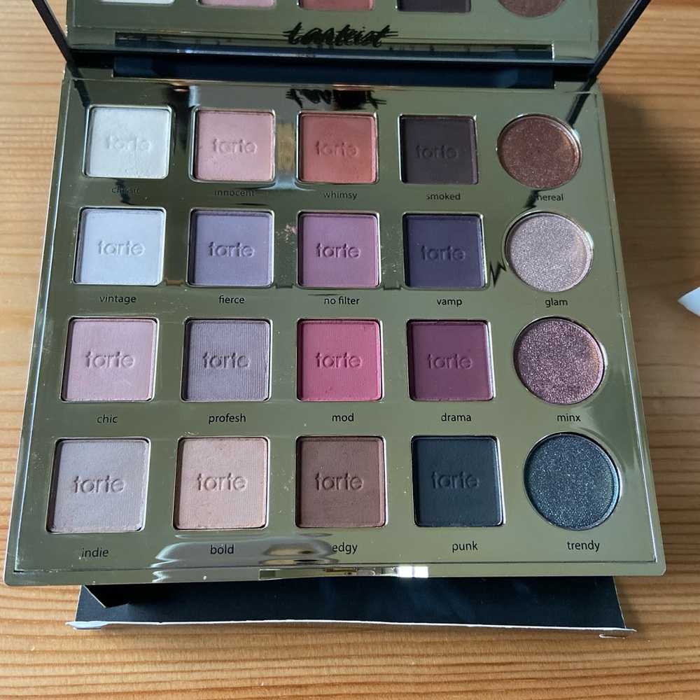 Tarte tarteist PRO eyeshadow plate